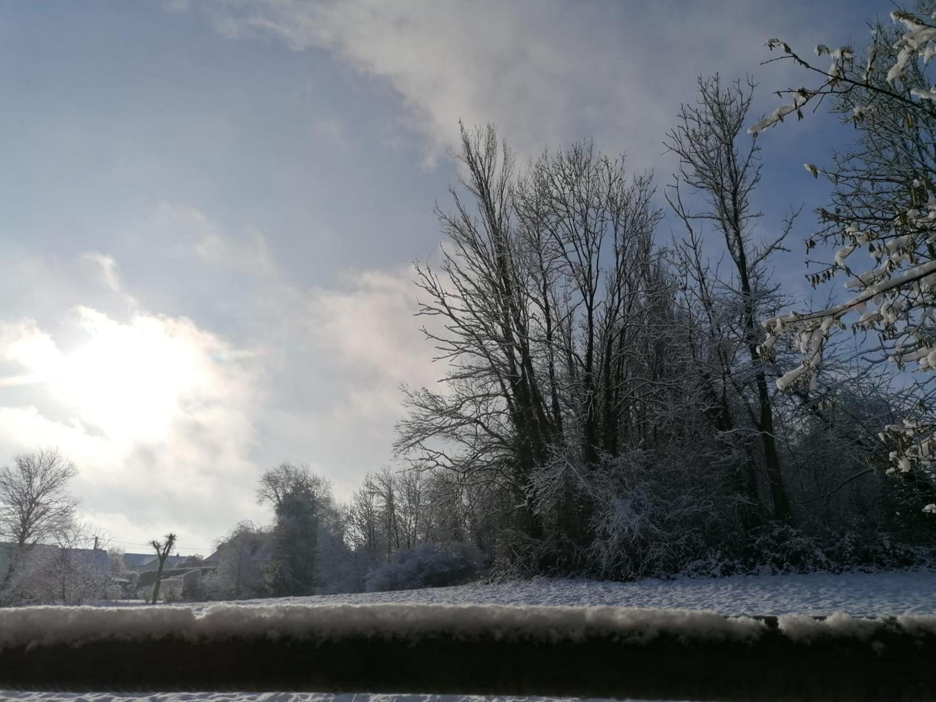Les hauts de Meez Dinant Exterior foto